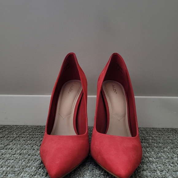 Aldo Red Suede Heels Size 7 - Picture 3 of 5